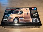 Tamiya Freightliner Cascadia Evolution NIB, Ophalen of Verzenden, Nieuw, Truck, Tamiya