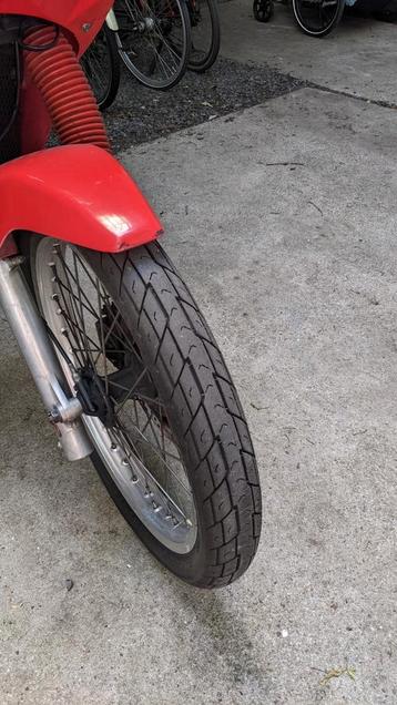 Avon Roadrunner AM20 voorband 90/90-21 54H beschikbaar voor biedingen