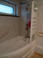 Baignoire + cache + parois blanc + colonne mitigeur, Bricolage & Construction, Sanitaire, Enlèvement, Neuf, Baignoire