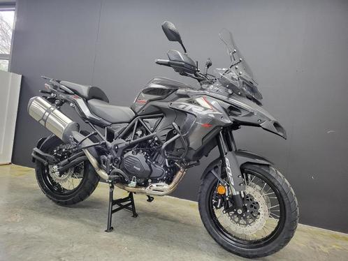 BENELLI TRK 502 X NIEUW IN VOORRAAD, Motos, Motos | Marques Autre, Entreprise, Tourisme, 12 à 35 kW, 2 cylindres, Enlèvement ou Envoi