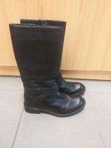 Lederen laarzen maat 37, incl doos, zeer goede staat beschikbaar voor biedingen