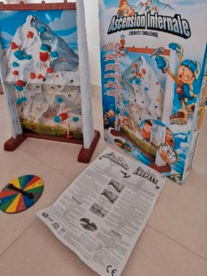 Jeu de l'ascension infernale, Hobby en Vrije tijd, Gezelschapsspellen | Bordspellen, Zo goed als nieuw, Een of twee spelers, Ophalen