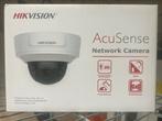 Network camera HIKVISION AcuSense - 2 stuks - nieuw in dood, Ophalen of Verzenden, Nieuw