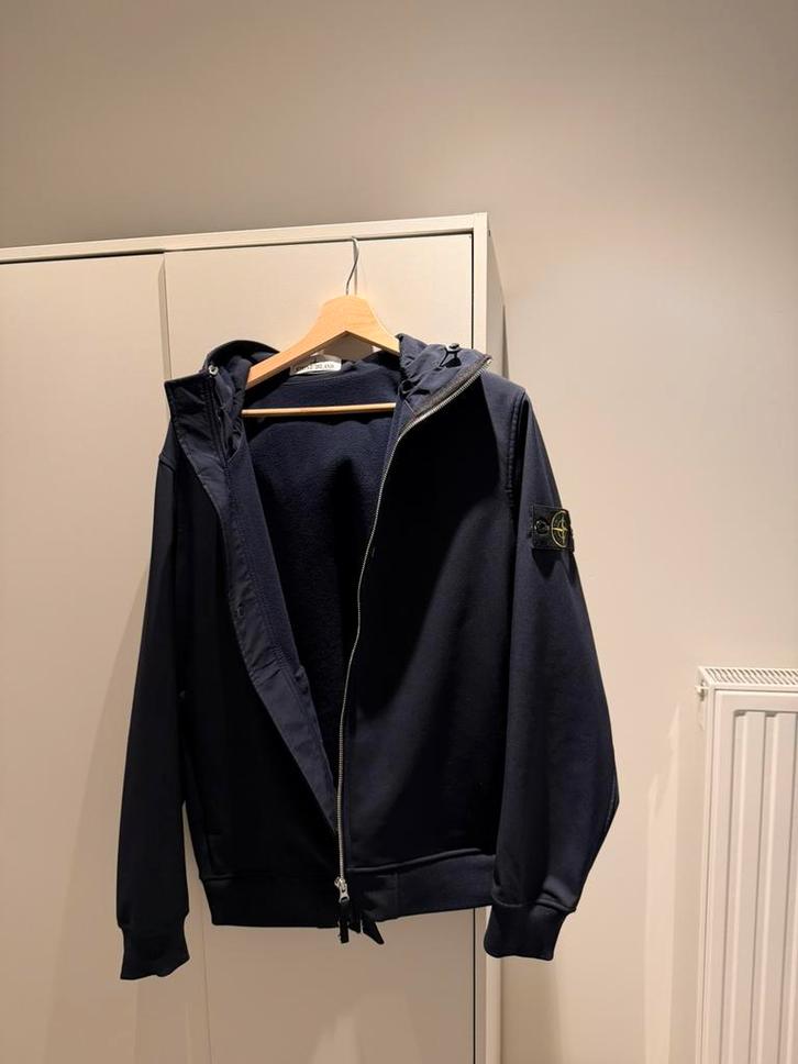 Stone Island soft shell, Kleding | Heren, Jassen | Winter, Nieuw, Maat 48/50 (M), Blauw, Ophalen of Verzenden