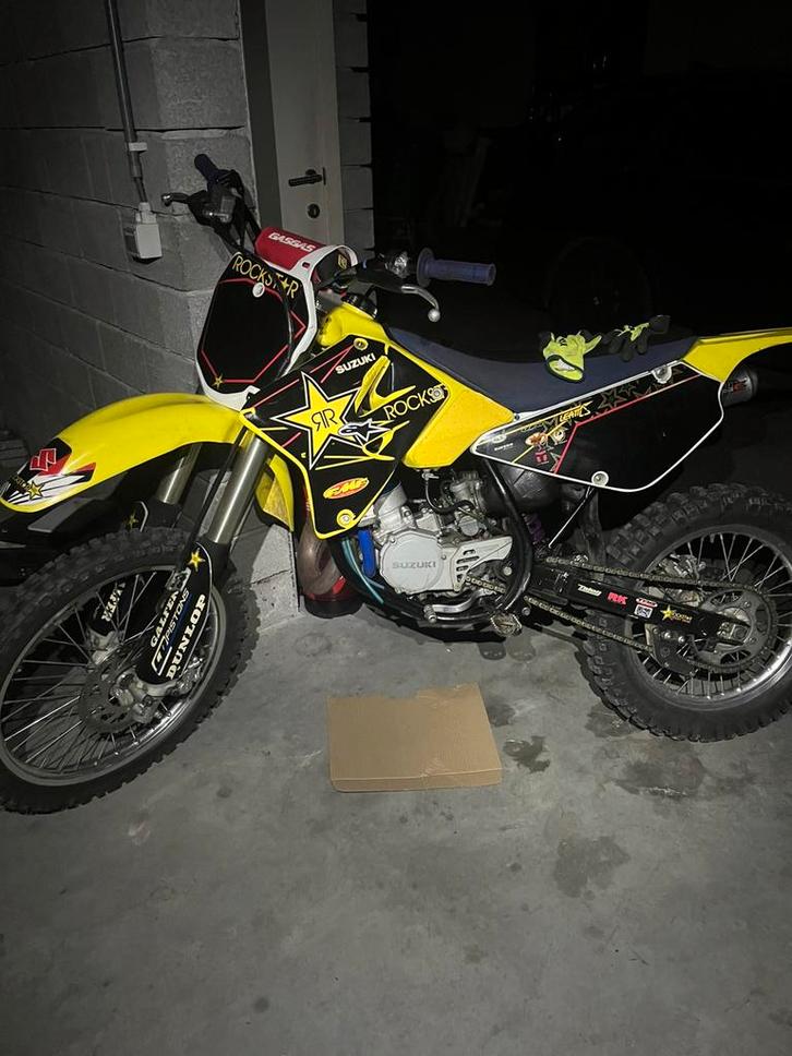 suzuki rm85 2009, Fietsen en Brommers, Brommers | Crossbrommers, Zo goed als nieuw, Suzuki, Ophalen