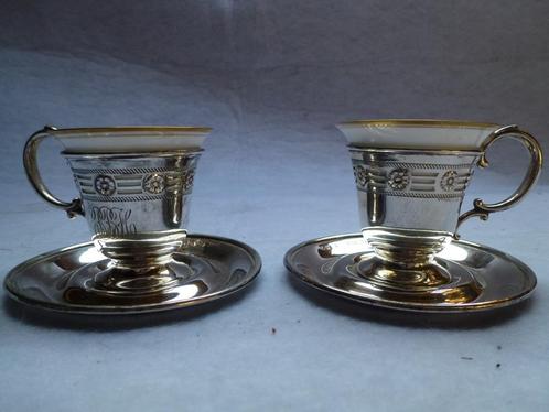 2 petites tasses argent et porcelaine, Collections, Porcelaine, Cristal & Couverts, Utilisé, Tasse et/ou soucoupe, Porcelaine