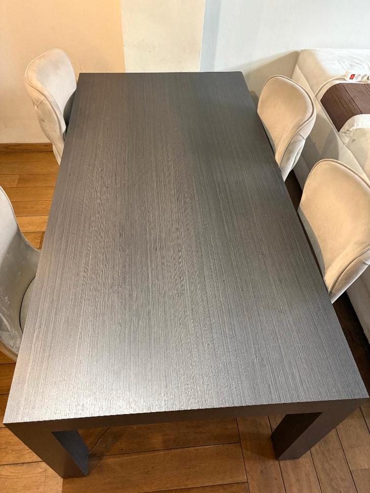 Table à manger haut de gamme en bois – Gris foncé –, Maison & Meubles, Tables | Tables à manger, Comme neuf, Cinq personnes ou plus