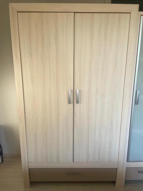 Twee kleerkasten, lange smalle kast en commode, Huis en Inrichting, Kasten | Kleerkasten, Gebruikt, 150 tot 200 cm, 50 tot 75 cm
