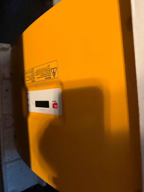 Onduleur SMA Sunny Boy SB3300, Doe-het-zelf en Bouw, Zonnepanelen en Toebehoren, Gebruikt, Ophalen