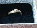 Mooie 18 karaat  gouden ring met briljantje, Handtassen en Accessoires, Ringen, Ophalen, Goud, Goud