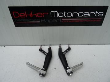 Set Duo / Achter Voetsteunen Yamaha YZF R1 2015-2016-2017 > beschikbaar voor biedingen