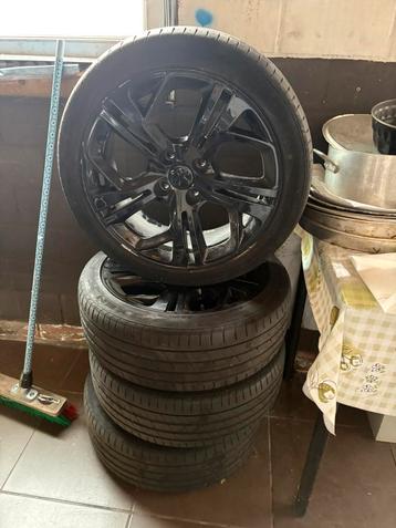 PEUGEOT 208 GT VELGEN MET BANDEN beschikbaar voor biedingen