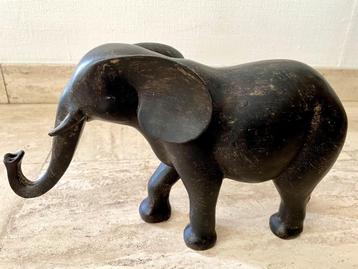 Petit Éléphant Art Déco  beschikbaar voor biedingen
