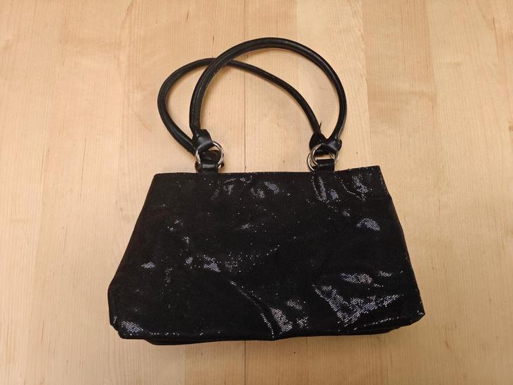 Zwarte glitterende handtas, Handtassen en Accessoires, Tassen | Damestassen, Gebruikt, Handtas, Zwart, Ophalen of Verzenden