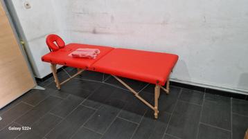 QUIRUMED Easy houten opvouwbare massagetafel, oranje kleur