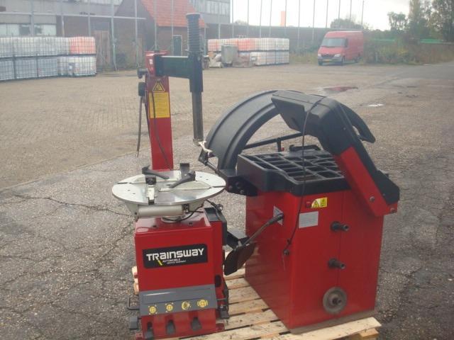 Banden De Montage Apparaat en Balanceer Machine, Auto diversen, Autogereedschap, Zo goed als nieuw, Ophalen of Verzenden