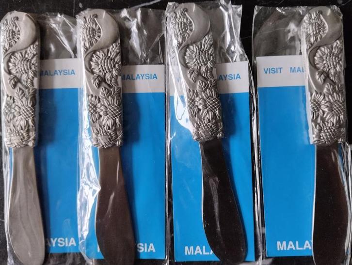 set van 4 botermesjes zonnebloem authentiek Malysia, Huis en Inrichting, Keuken | Bestek, Nieuw, Los bestek, Overige materialen