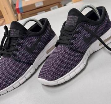 NIKE SB STEFAN JANOSKI Max Espadrilles rares 41 violet-blanc, Enlèvement ou Envoi, Autres couleurs, Nike, Comme neuf