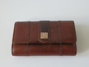 Liz Claiborne portemonnee. Leer. beschikbaar voor biedingen