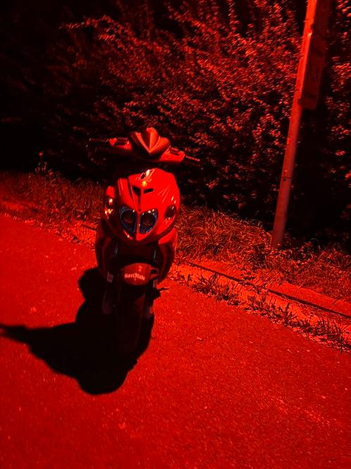 Brommer b klasse, Fietsen en Brommers, Scooters | Overige merken, Zo goed als nieuw, Klasse B (45 km/u), Tweetakt, Ophalen