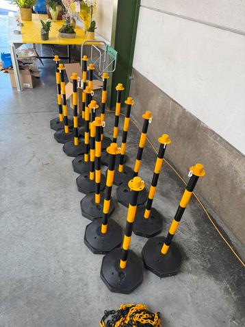 Afzetpalen beschikbaar voor biedingen