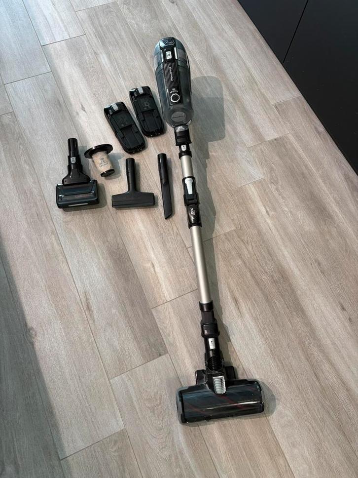 Aspirateur Rowenta, Electroménager, Aspirateurs, Utilisé, Aspirateur, 1600 à 2000 watts, Réservoir, Enlèvement