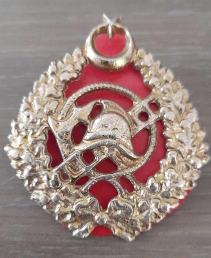 brandweer : groot lot oude brandweer insignes, Verzamelen, Militaria | Algemeen, Overige soorten, Lintje, Medaille of Wings, Ophalen of Verzenden