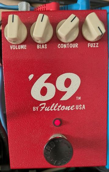 Fulltone 69 V1 (grande boîte) Germanium Fuzz NKT275  disponible aux enchères