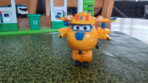 Super Wings Speelfiguur Transform-a-bots! Donnie 6 Cm Geel, Kinderen en Baby's, Speelgoed | Actiefiguren, Zo goed als nieuw, Ophalen
