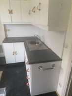 BIJKEUKEN GRIJS/WIT, Maison & Meubles, Cuisine | Cuisines complètes, Gris, Composite, Comme neuf, Enlèvement