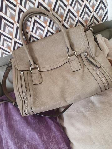 Sac beige foncé Pieces.  beschikbaar voor biedingen