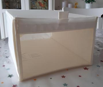 Boîtes à chaussures IKEA beschikbaar voor biedingen