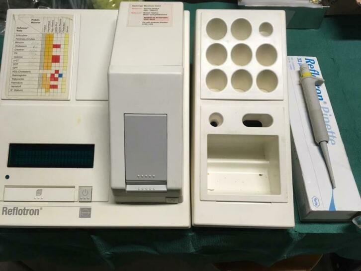 Reflotron IV bloedanalyse toestel gebruikt, wel functioneel, Diversen, Braces, Gebruikt, Ophalen of Verzenden