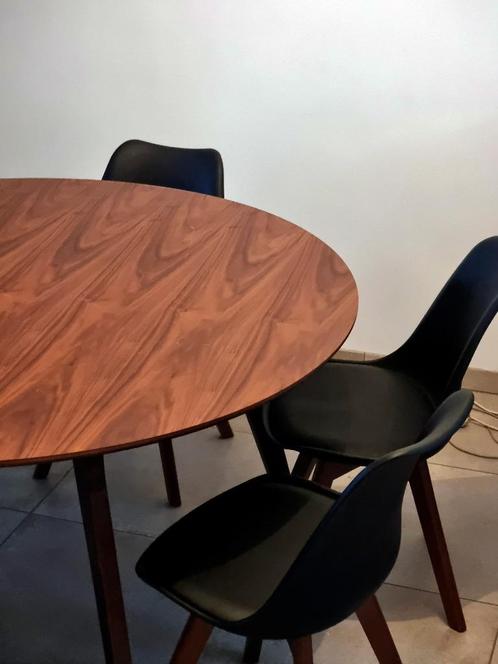 Massief Notenhout Tafel Rond 150cm + 6 stoelen, Huis en Inrichting, Tafels | Eettafels, Vijf personen of meer, Rond, Overige houtsoorten