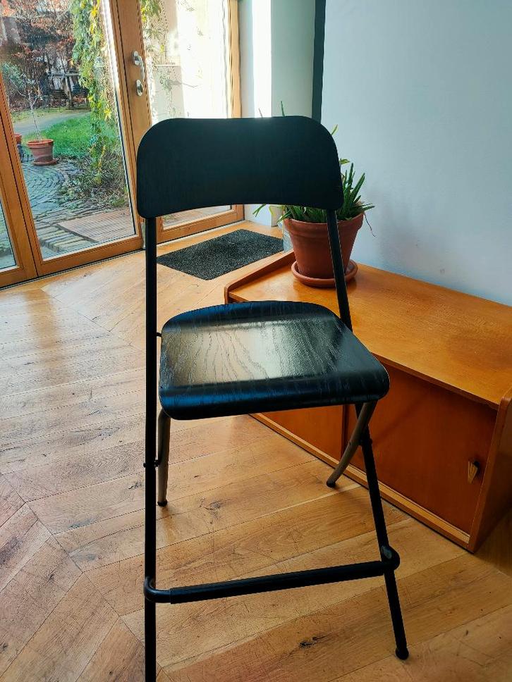 IKEA barkruk – zwart – inklapbaar, Huis en Inrichting, Krukjes, Gebruikt, Hout, Ophalen