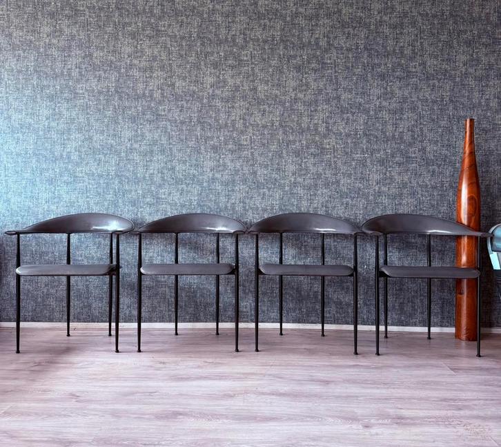 4 Fasem p40 Leather Armchairs, Vegni & Gualtierotti,ca90s, Maison & Meubles, Canapés | Coins salons complets, Enlèvement