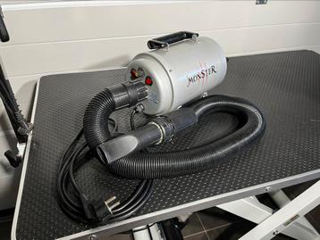 Monster blaster beschikbaar voor biedingen