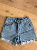 Jeans short Vero Moda maat S, Vêtements | Femmes, Jeans, Comme neuf, Bleu, W28 - W29 (confection 36), Enlèvement ou Envoi