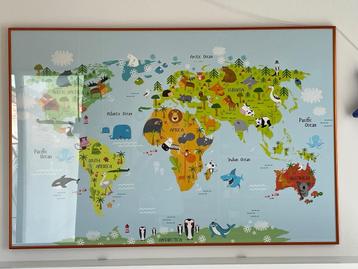 Educatieve dierenwereld kaart  beschikbaar voor biedingen