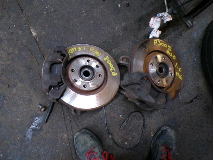 Moyeu avant gauche Peugeot 3008 1.6HDi 82kw 2009-2013, Auto-onderdelen, Ophanging en Onderstel, Peugeot, Gebruikt, Ophalen