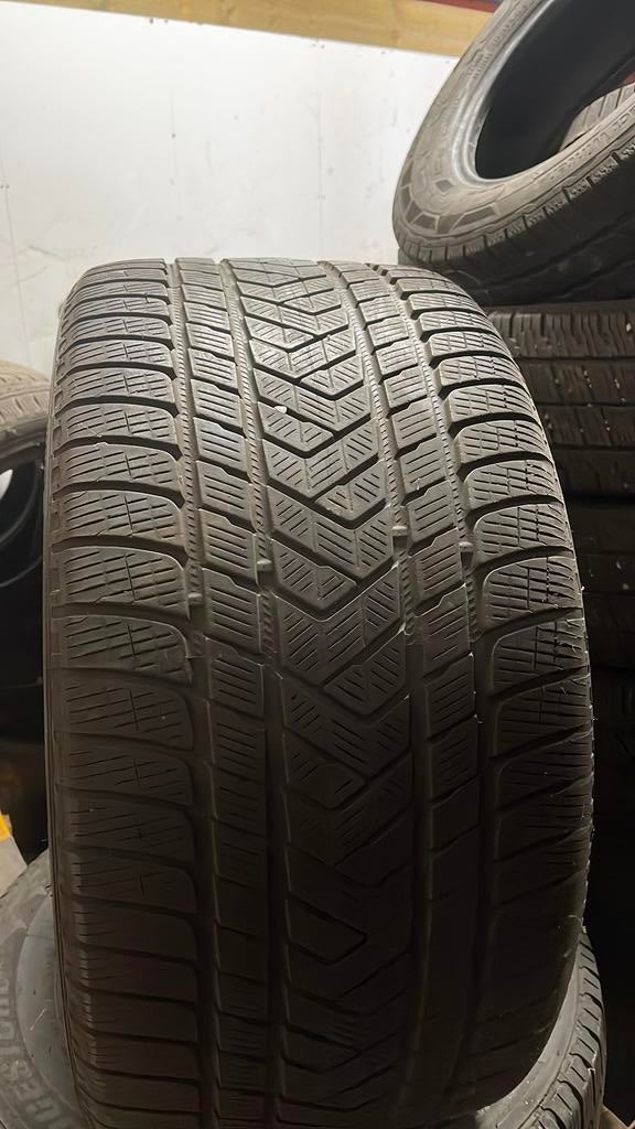 305/35/21 Winter Pirelli, Auto-onderdelen, Carrosserie, Gebruikt, Ophalen