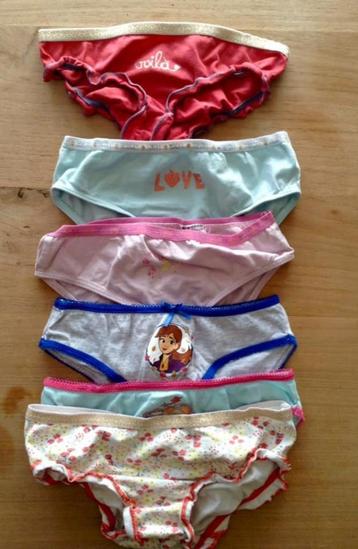 Set onderbroeken voor meisjes 4-5 jaar/104-110 cm beschikbaar voor biedingen