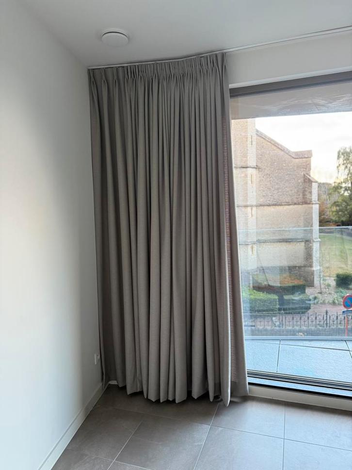 Gordijnen kiezelkleur Leenbakker, Huis en Inrichting, Stoffering | Gordijnen en Lamellen, Zo goed als nieuw, Ophalen