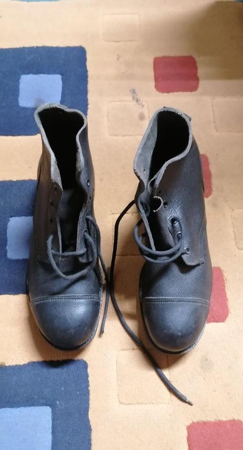 Engelse militaire laarzen GB WW2 1941, Verzamelen, Militaria | Tweede Wereldoorlog, Verzenden