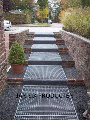 Gegalvaniseerde roosters 1000x800x30 maas 33x33 beschikbaar voor biedingen