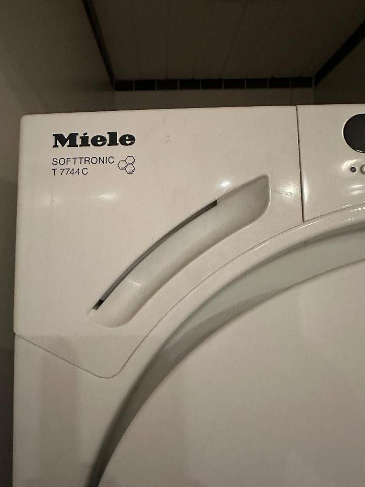 Miele Softronic condensatiedroogkast, Elektronische apparatuur, Droogkasten, Zo goed als nieuw, Condens, Voorlader, 6 tot 8 kg