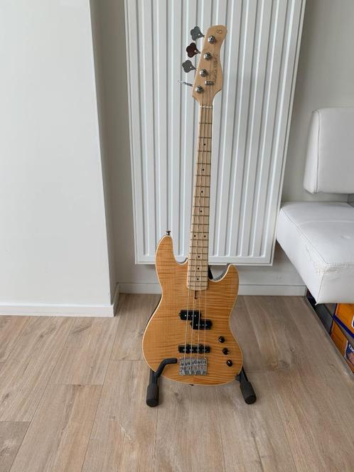Sire U5 - Bas shortscale, Muziek en Instrumenten, Snaarinstrumenten | Gitaren | Bas, Zo goed als nieuw, Elektrisch, Ophalen