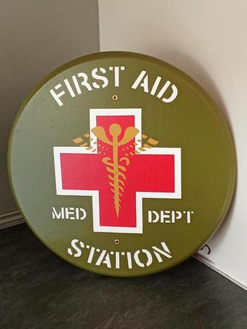 US WW2-teken: FIRST AID STATION - MEDIC DEPARTMENT beschikbaar voor biedingen