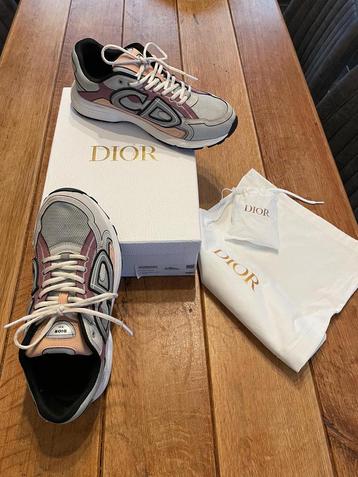Schoenen Dior Sneakers beschikbaar voor biedingen