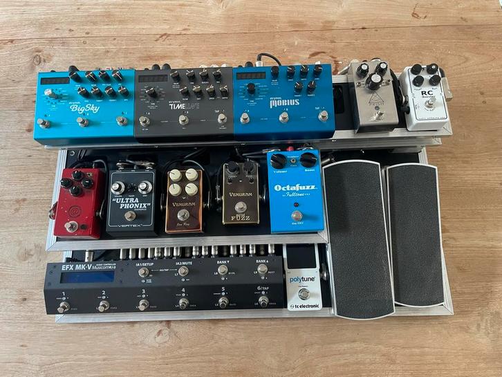 Pedalboard te koop (behalve Jan Ray, Myriad en Octafuzz), Muziek en Instrumenten, Effecten, Zo goed als nieuw, Ophalen